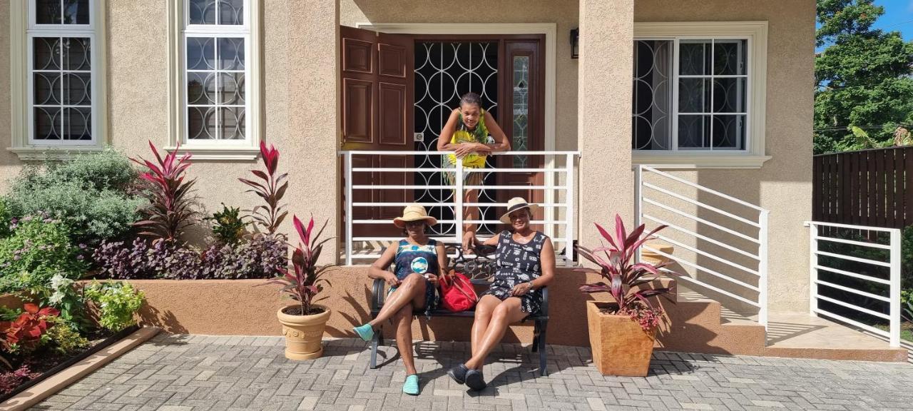 Komfort Getaway At Countrymist *